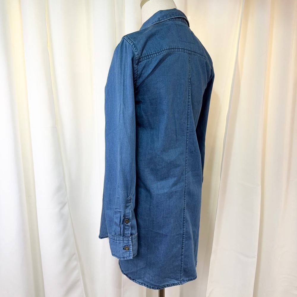 NWT HOLDING HORSES Chambray Denim Button Down Shirt w/ Floral Embroidery Size 0 - Picture 7 of 14
